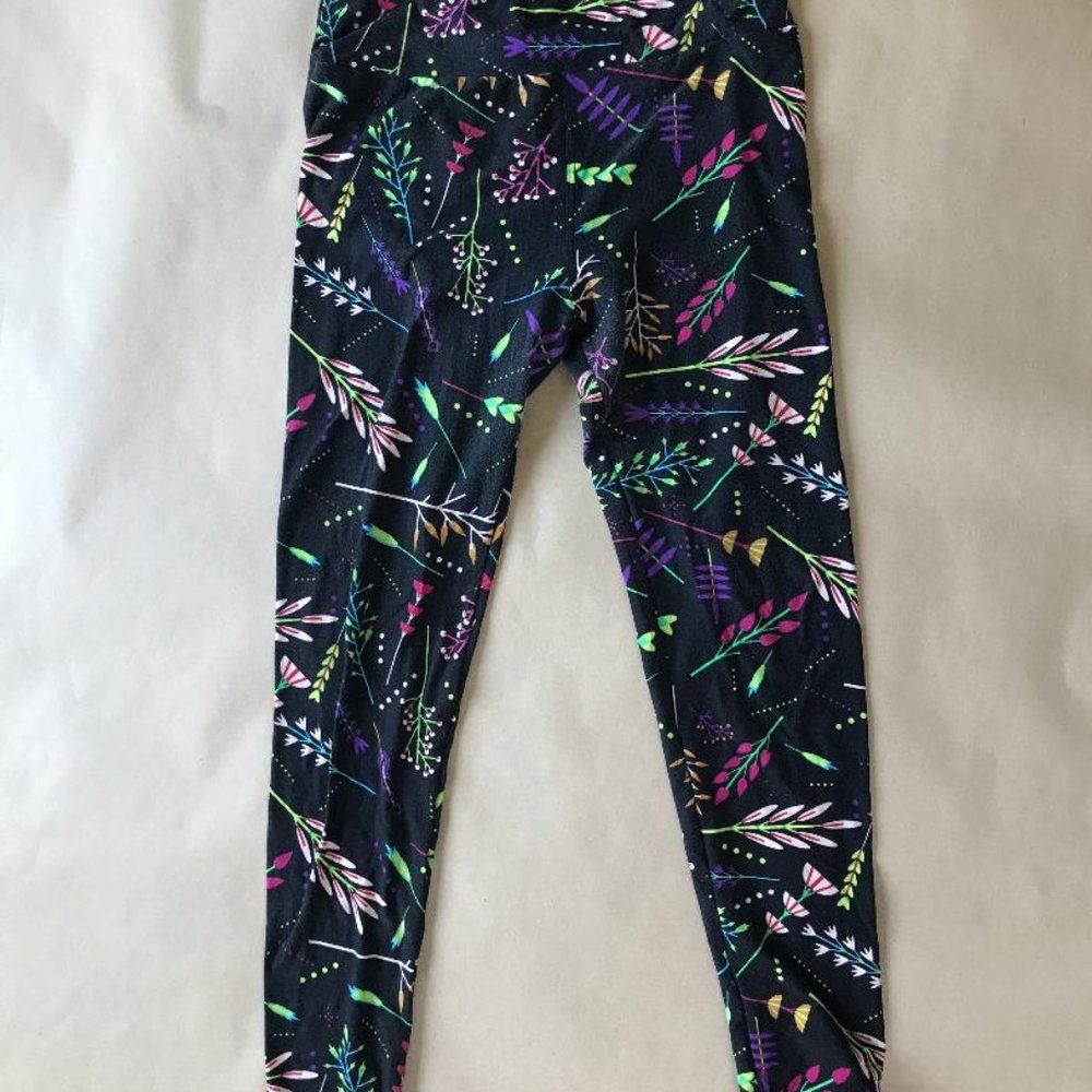 LuLaRoe leggings.